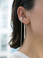 Load image into Gallery viewer, HELEN ear cuff with chain and bar | RÄTHEL &amp; WOLF
